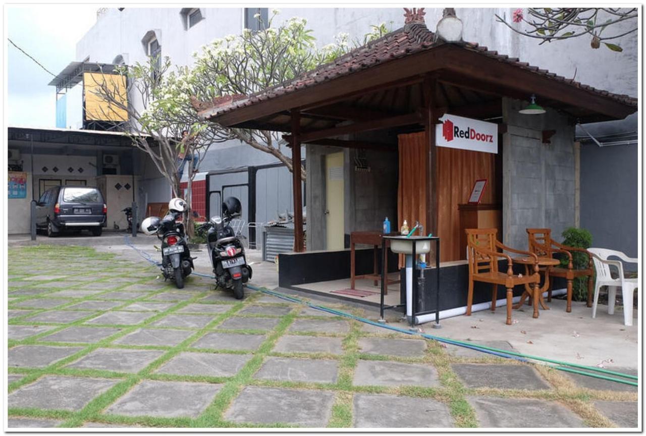 Reddoorz Near Penimbangan Beach Singaraja Eksteriør bilde