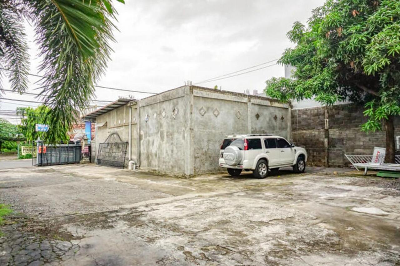 Reddoorz Near Penimbangan Beach Singaraja Eksteriør bilde